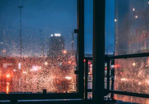 How Awning Windows Enable Airflow in Wet Weather