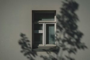 Are Tilt-In Single Hung Windows Redefining Sustainable Building Standards